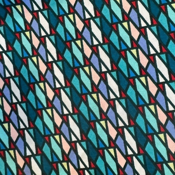 NWT Lularoe Sz Small Bundle 4 Pc Lot Maxi Azure Skirt Perfect T Shirt Top Print - Picture 4 of 8